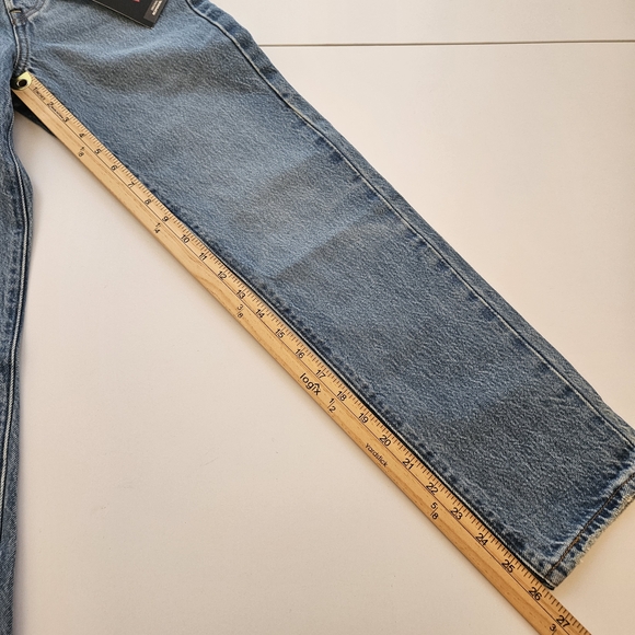 Levi's Wedgie High Rise Tapered Jeans Womens 23 Blue Medium Wash Mom Jeans - Picture 4 of 11